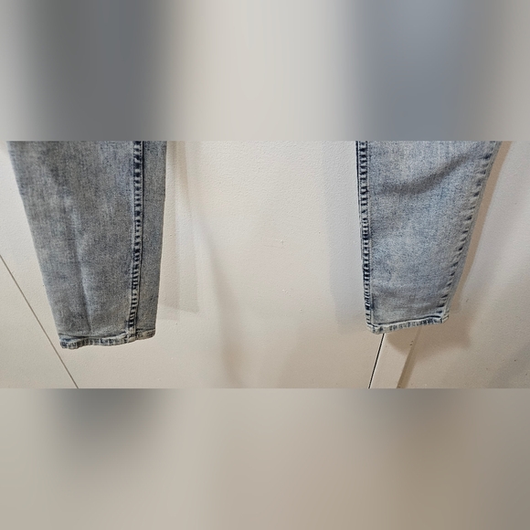 Guess Jeans Women's Low Rise Skinny Jeans Light Blue Size 28 - Picture 9 of 16